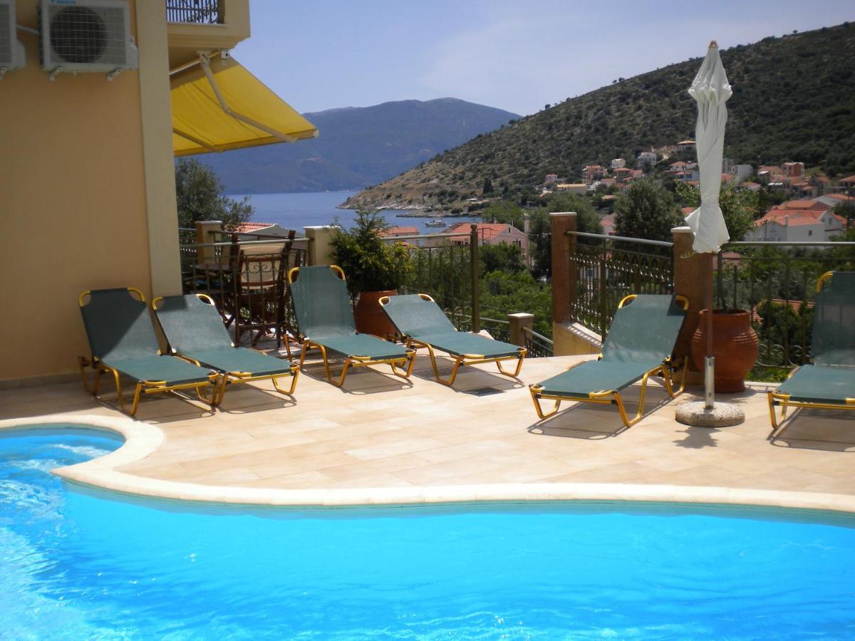 Garden Villas Αγία Ευφημία Εξωτερικό φωτογραφία