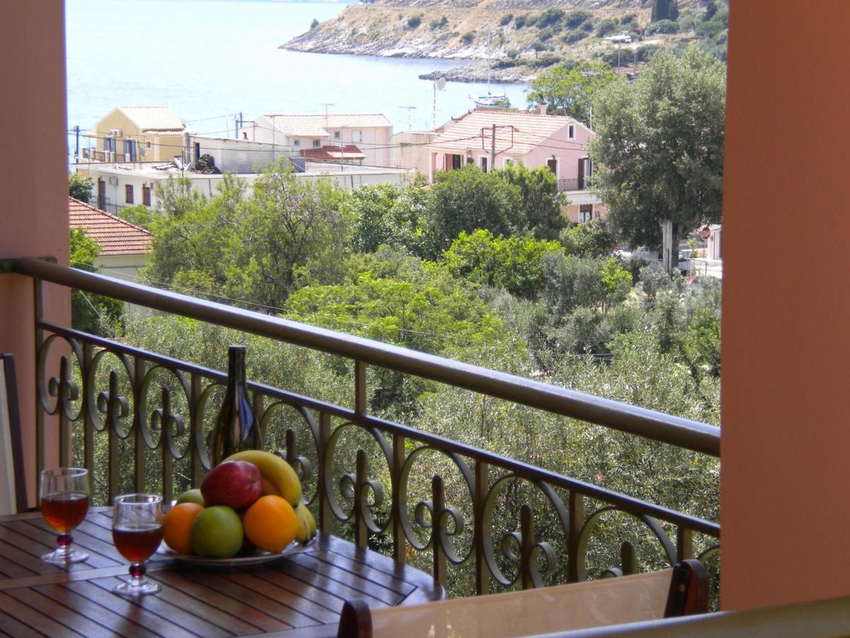 Garden Villas Αγία Ευφημία Εξωτερικό φωτογραφία